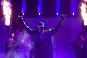 6 undertaker 30 años.jpg