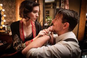 Bradley Cooper en Nightmare Alley de Guillermo del Toro (2).jpg