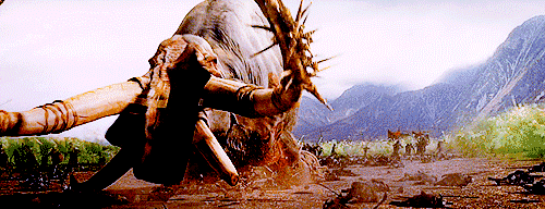 Todos-los-momentos-que-prueban-que-Legolas-y-Gimli-no-pueden-separarse-2.gif