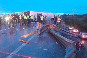 volcadura Apodaca IMSS Nuevo León lesionados camión urbano ruta 611