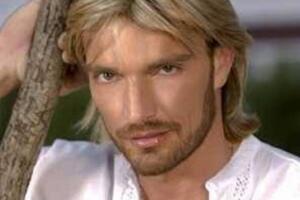 Julián Gil