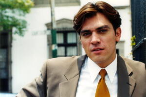 JORGE SALINAS KILOS 6.jpg