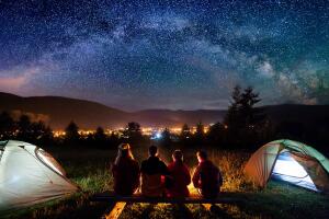 camping-de-noche-estrellas.jpg