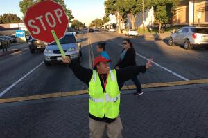 Kassandra Rubio, la 'sargento' del cruce peatonal de South Gate.