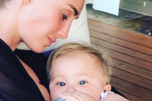 Anahí y su hijo Manuel 