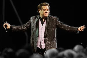 Juan Gabriel en concierto 3
