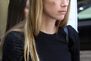 Amber Heard golpeada