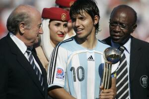 FIFA President Sepp Blatter (L) and FIFA