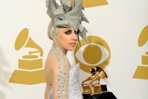 moda-grammy2010-ladygaga1.jpg