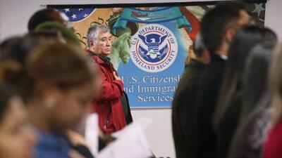 Gobierno actualiza políticas para acelerar trámites migratorios