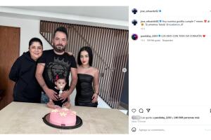 Tessa parece haber heredado los rasgos físicos de Eugenio Derbez.