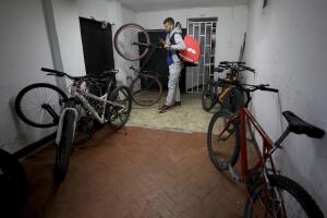 Colombia Venezuelan Delivery Workers