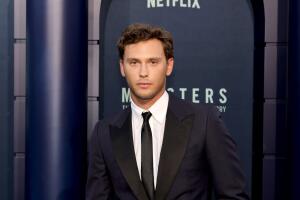 cooper-koch-monstruos-la-historia-de-lyle-y-erik-menendez