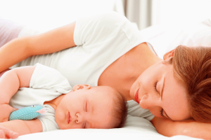 dormir-com-bebe-0418-1400x800.png