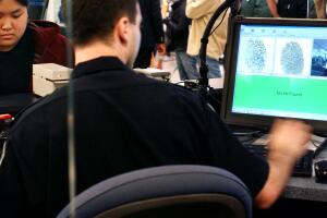 New System Tracks Foreign Travellers At JFK 