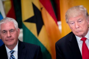 Trump desmintipo que quiera deshacerse de Tillerson, aunque reconoció que tienen diferencias en varios asuntos.