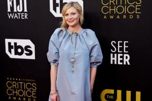 Kirsten Dunst en los Critics' Choice Awards 2022