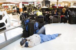 Ni pasajeros ni aerolíneas se comportan tan bien como en esa "era dorada" a la que apela el gobierno de Trump.