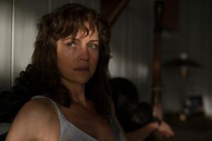 carla-gugino-geralds-game