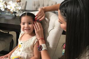 Giulietta juega a ser como Ana Patricia