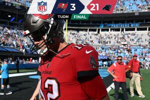 NFL-Bucs-Panthers