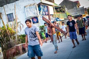 Así se vive la Semana Santa en Filipinas