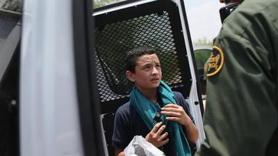 Estas son las consecuencias legales si pagas a un 'coyote' por traer a un niño a Estados Unidos