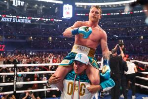 Canelo Saunders 2021
