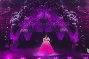 Natti Natasha reveló en el escenario de Premios Juventud 2025 que tendrá otra niña.