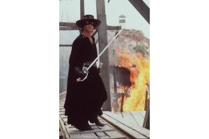 El-zorro-antonio-banderas-horizontal.jpg