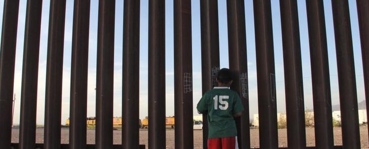 La Casa Blanca bloqueó acuerdo para pagar ayuda psicológica a familias migrantes separadas en la frontera