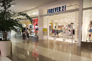 Forever21_Parkway Plz.PNG