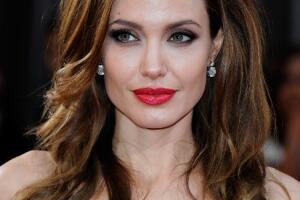 angelina-jolie