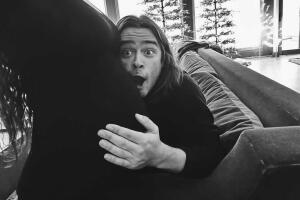 Demi Moore abuela post Rumer embarazada.jpg