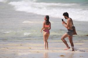 PREMIUM EXC Tini Stoessel y Sebastián Yatra
