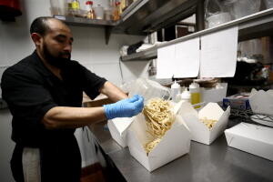 Upscale San Francisco Restaurant Offers Curbside Pickup During Coronavirus Shutdown