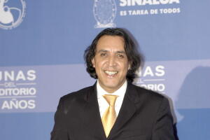 Luis Felipe Tovar las lunas del auditorio 2011.jpeg