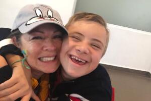 Lety Calderón y su hijo Luciano