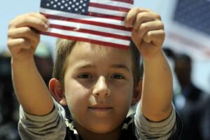 inmigracion ciudadania niño bandera us dl bs