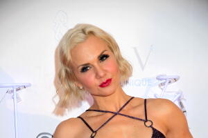 MICHELLE VIETH 2.jpg