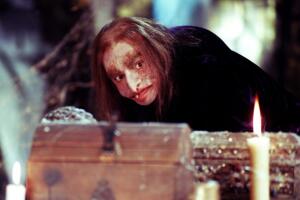 ¡Que alguien me explique... por qué Eugenio Derbez no regresa con sus grandes personajes!