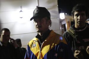 Sean Penn muestra su apoyo a Chávez