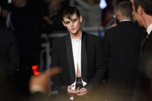 kristen-stewart-cannes-traje.jpg