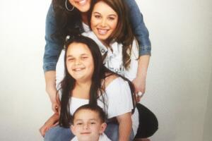 Jenni Rivera y su familia