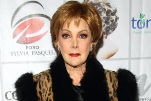 Jacqueline Andere arremete contra las influencers que aparecen en series y novelas