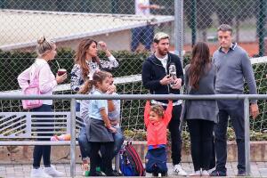 Shakira y Piqué conviven con Messi y Suárez