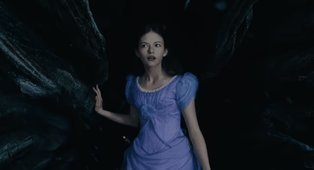 mackenzie-foy-gif.gif