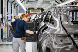 Aus Ungarn für die Welt: Produktionsstart des neuen CLA Shooting Brake im Mercedes-Benz Werk KecskemétFrom Hungary to the world: Start of production of the new CLA Shooting Brake at the Mercedes-Benz plant in Kecskemét