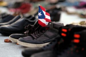 PUERTORICO-US-WEATHER-PEOPLE-HURRICANE-TOLL-PRAYER