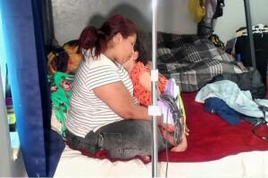 Familia descarta volver a Venezuela por riesgo médico extremo para la menor enferma.